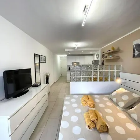 Licia Playa De Americas