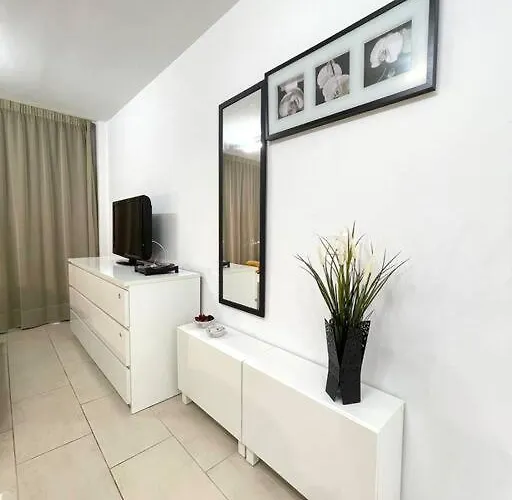 Licia Playa De Americas Apartman